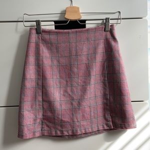 brandy melville cara mini skirt